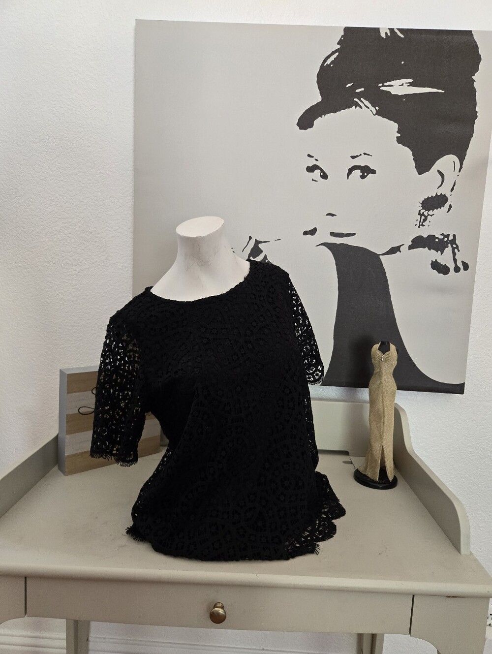 NWT Womens Philosophy Black Lace Short-Sleeve Women’s Top Size Medium